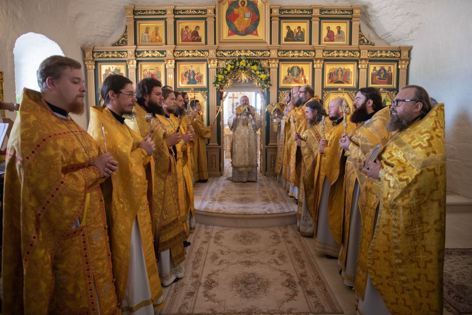 6 июля митрополит Казанский и Татарстанский Кирилл совершил Божественную Литургию в Свияжском Успенском монастыре