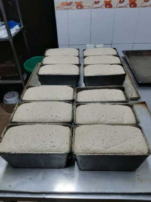Монастырский хлеб перед закладной в печь