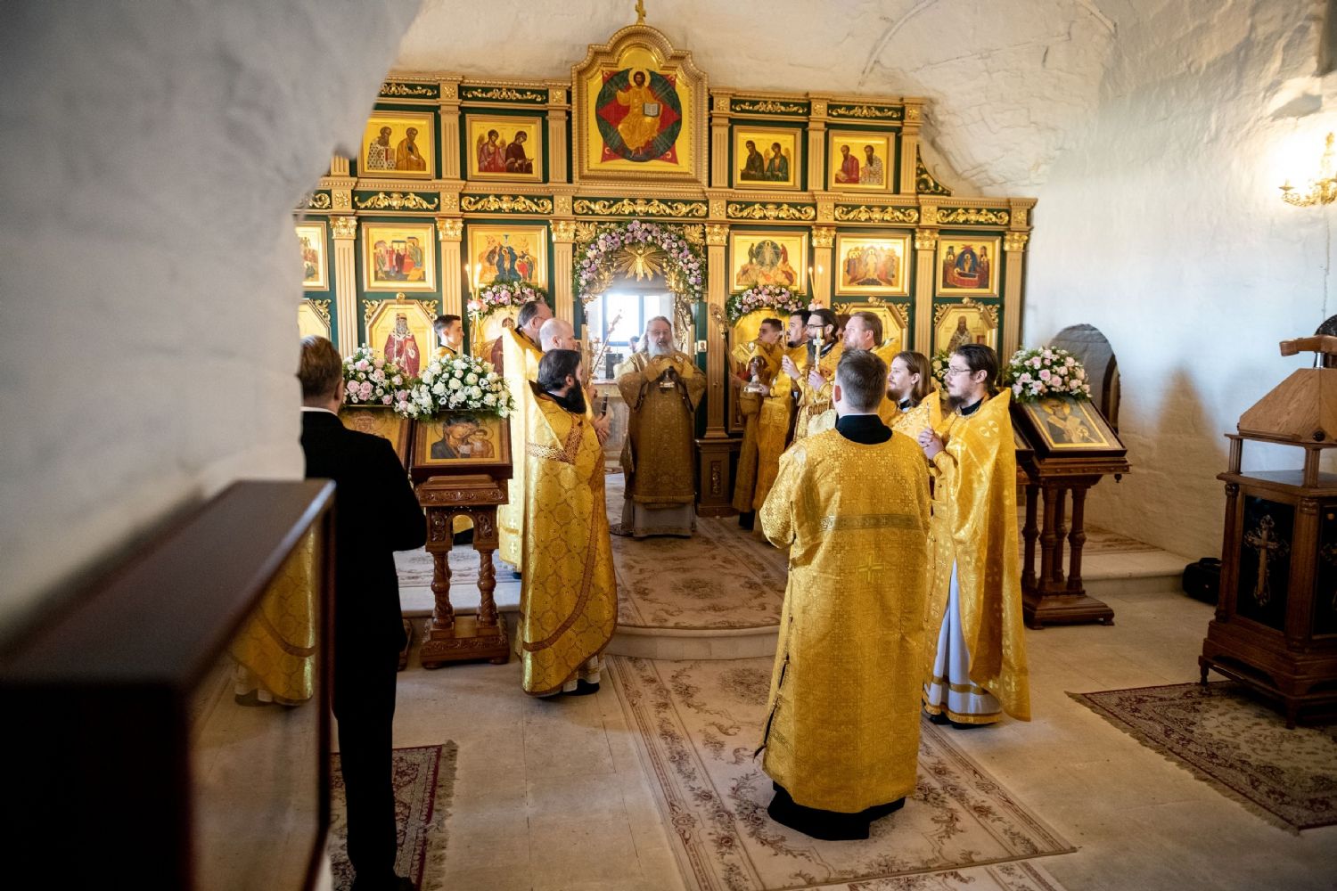 19 ноября в день памяти святителя Германа, архиепископа Казанского, в Успенском монастыре совершил богослужение митрополит Казанский и Татарстанский Кирилл.